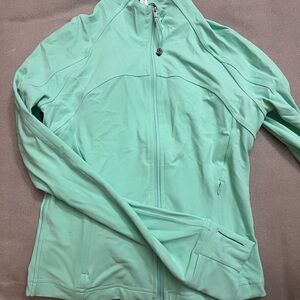 Lululemon Cropped Nulu Define Jacket (6, Wild Mint)
